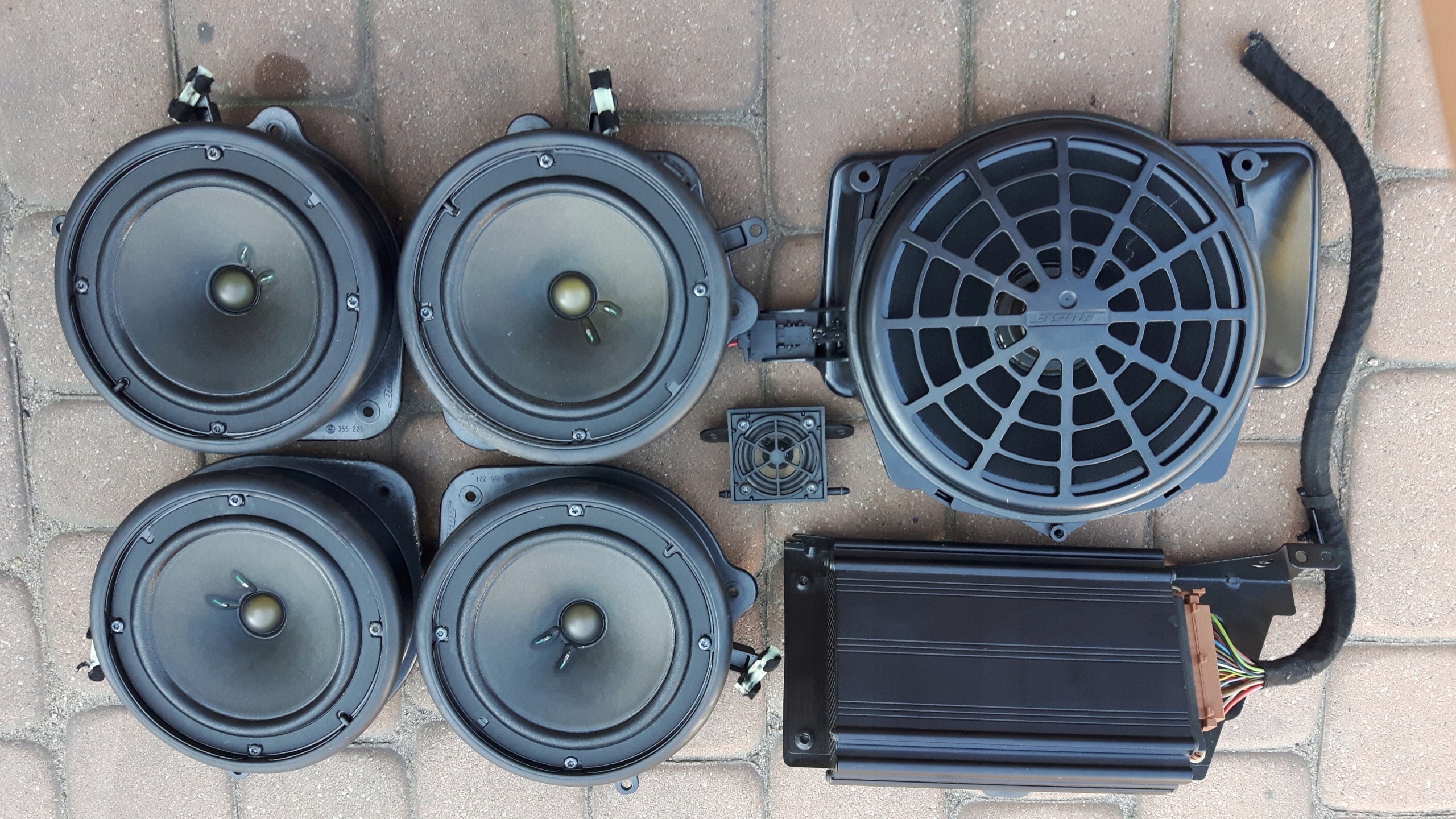 Bose Audi A B B Sedan Komplet G O Nik Subwoofer