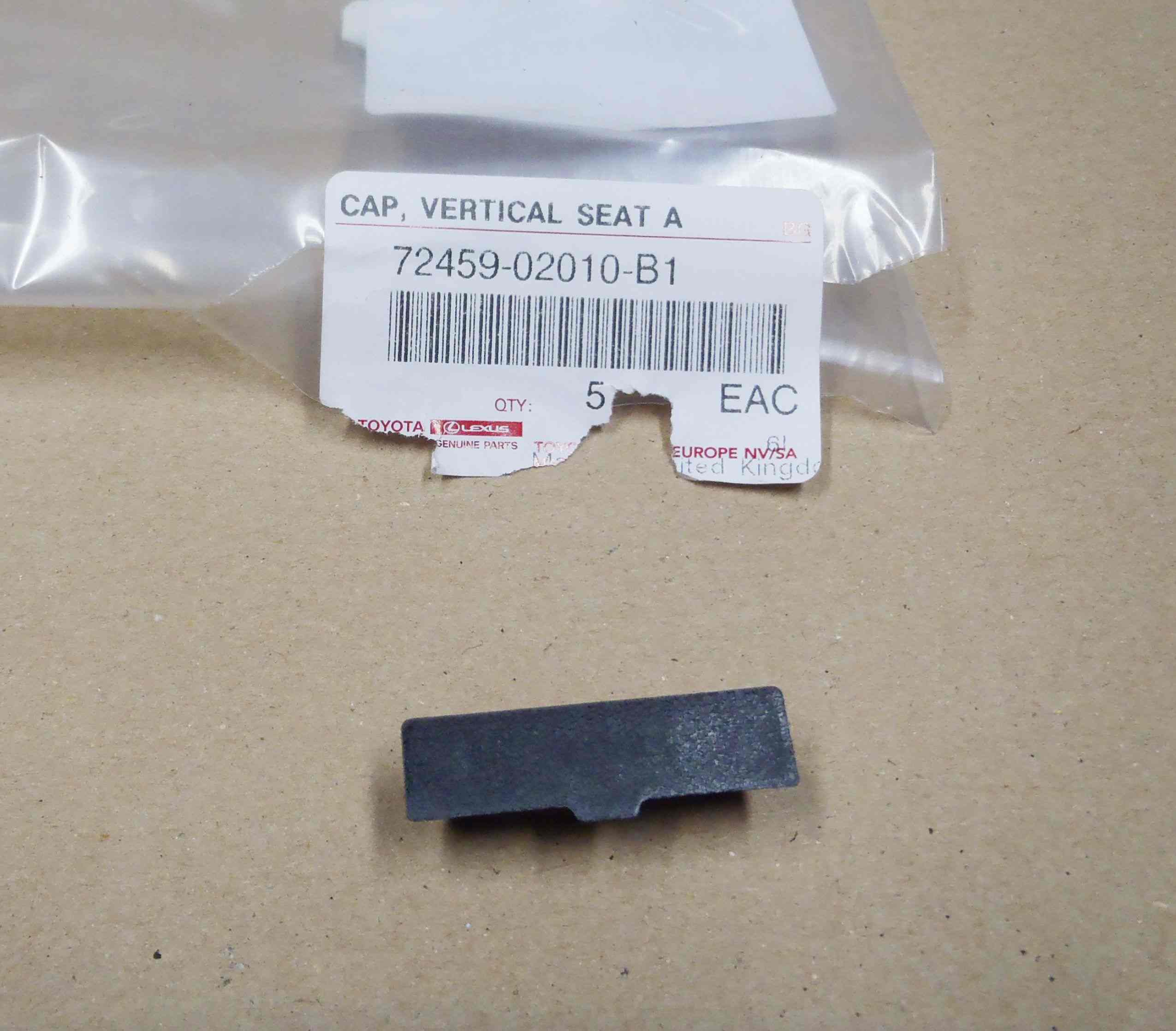 AVENSIS T25 03-08 ZAŚLEPKA RĄCZKI UCHWYT FOTELA Jakość części (zgodnie z GVO) O - oryginał z logo producenta pojazdu (OE)