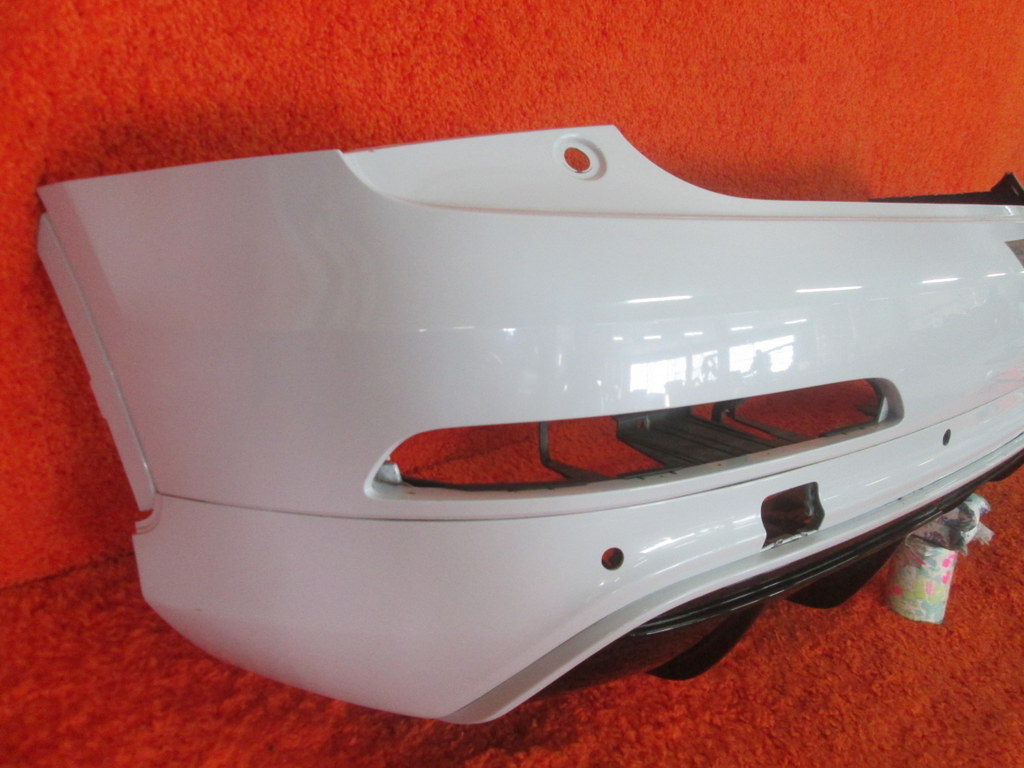 Audi Q3 RS RSQ3 bumper rear part rear original Bialy 8u