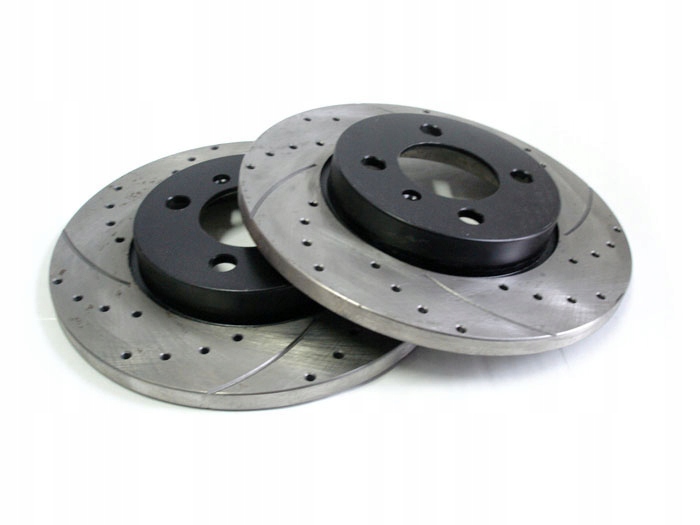 Перфорированные тормозные диски Фиат 244. Туарег 2.5 тормозные диски с перфорацией. Тормозные диски для Пежо боксер с перфорацией. Перфорированные тормозные диски на машине.