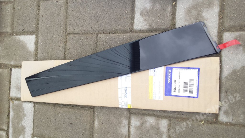 8663886 - VOLVO XC90 do13r-накладка стійки передня ліва Ideal