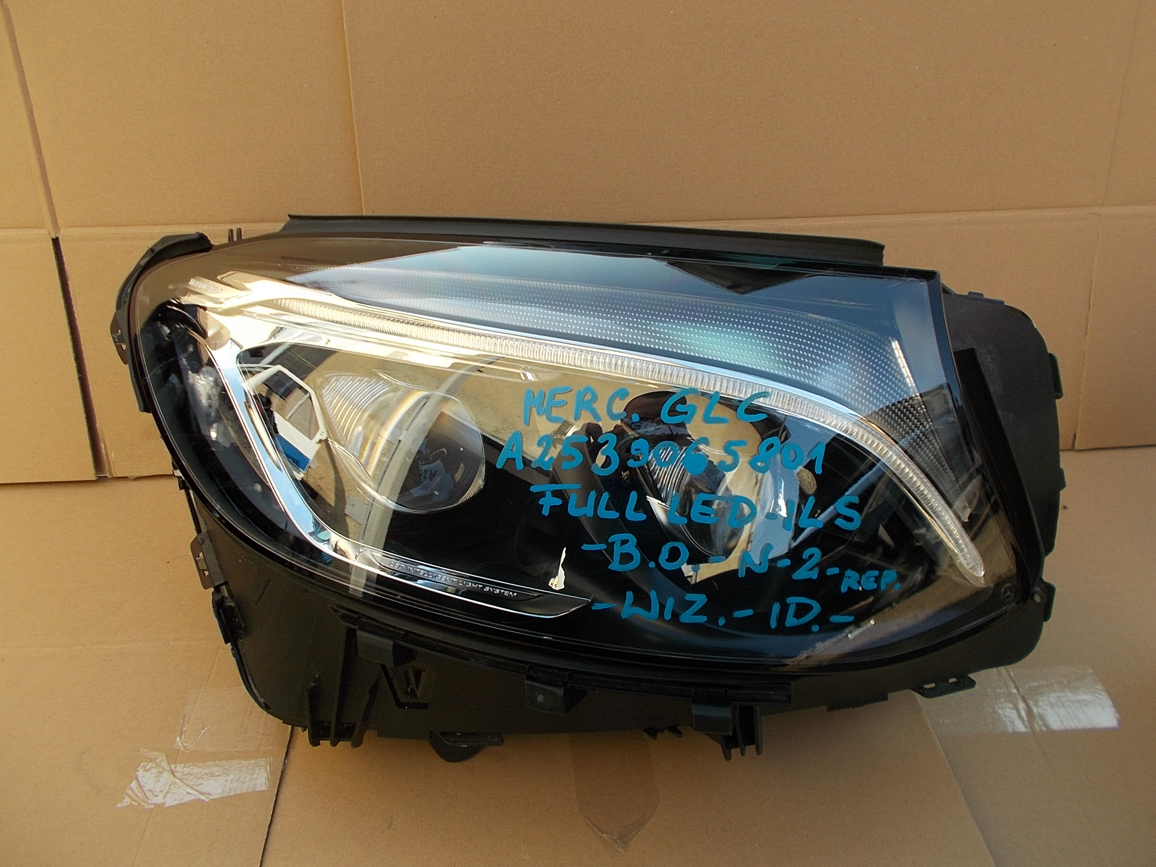 ФАРИ ПОВНИЙ КОМПЛЕКТ LED ПРАВИЙ ФАР MERCEDES GLC A253 W253 A2539065801 САНЧАТА EU