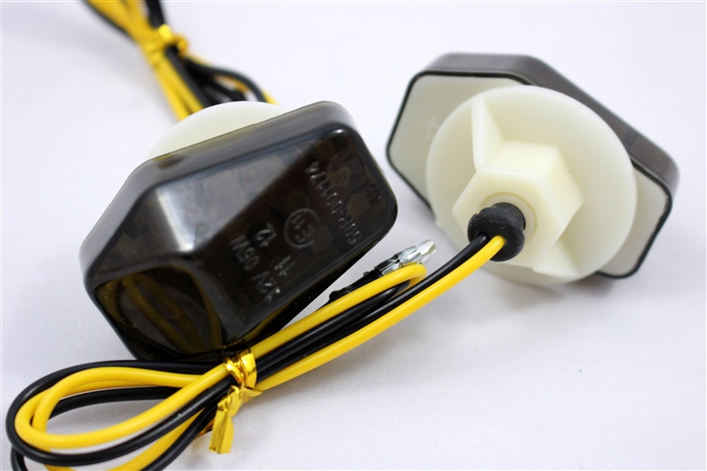 Kierunkowskazy NA OWIEWKE Suzuki GSXR BANDIT SV DL Jakość części (zgodnie z GVO) Z - zamiennik