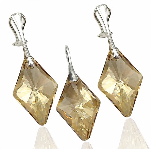

Swarovski-klipsy I Wisiorek-komplet Golden Shadow