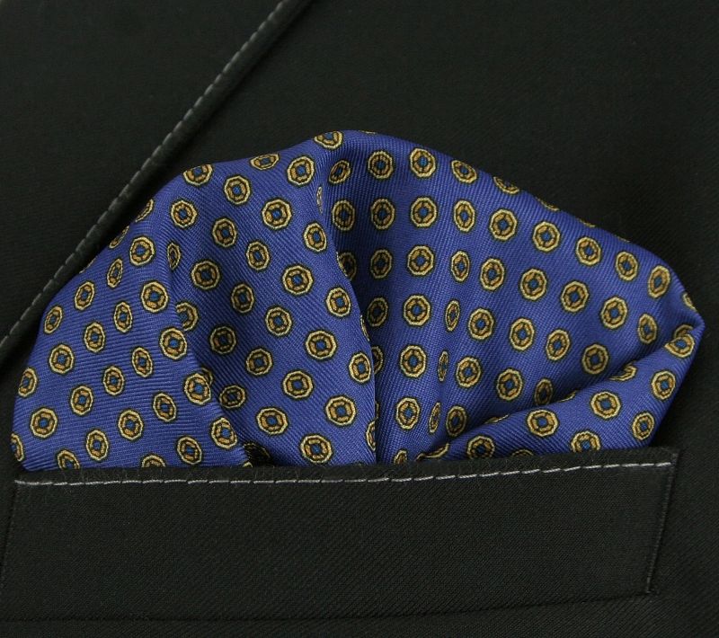 Elegancka i modna poszetka Alties Marka inna