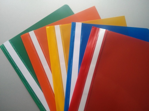 Skoroszyt plastykowy bez dziurek A4 różne kolory EAN (GTIN) 5901878231327