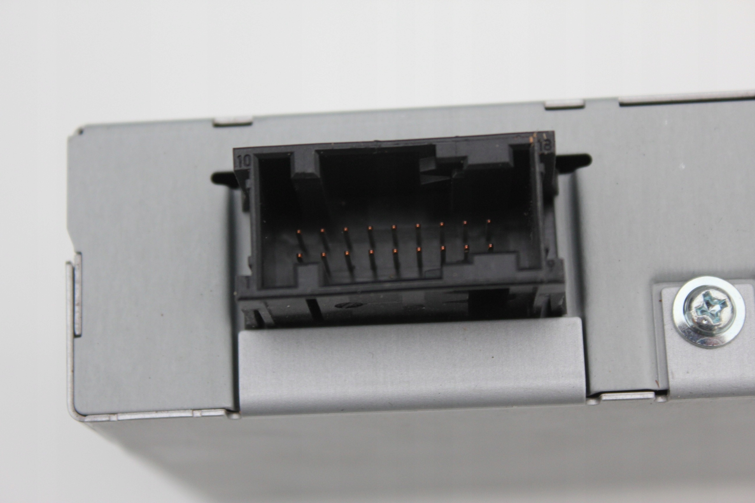 Modul odbiornika radia Opel 13438276 oryginal Weight with packaging 1 kg