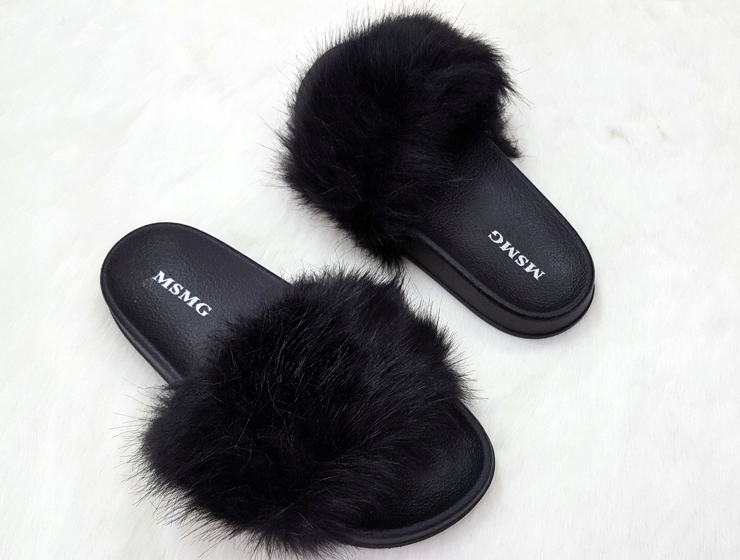 CIEPLUTKIE KLAPKI Z FUTERKIEM CZARNY KOLOR R.37 Kod producenta ZD800