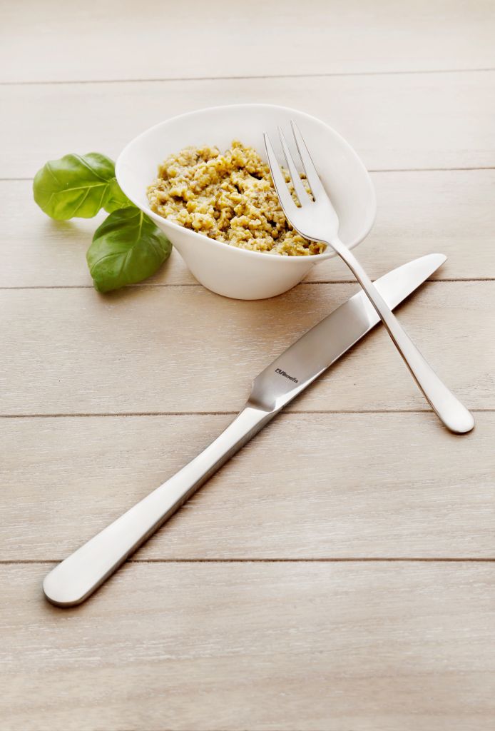 AMEFA 65 SZTUĆCE NIERDZEWNE OBIADOWE ZESTAW AUSTIN W WALIZCE KOMPLET 12 OS Wykończenie połysk