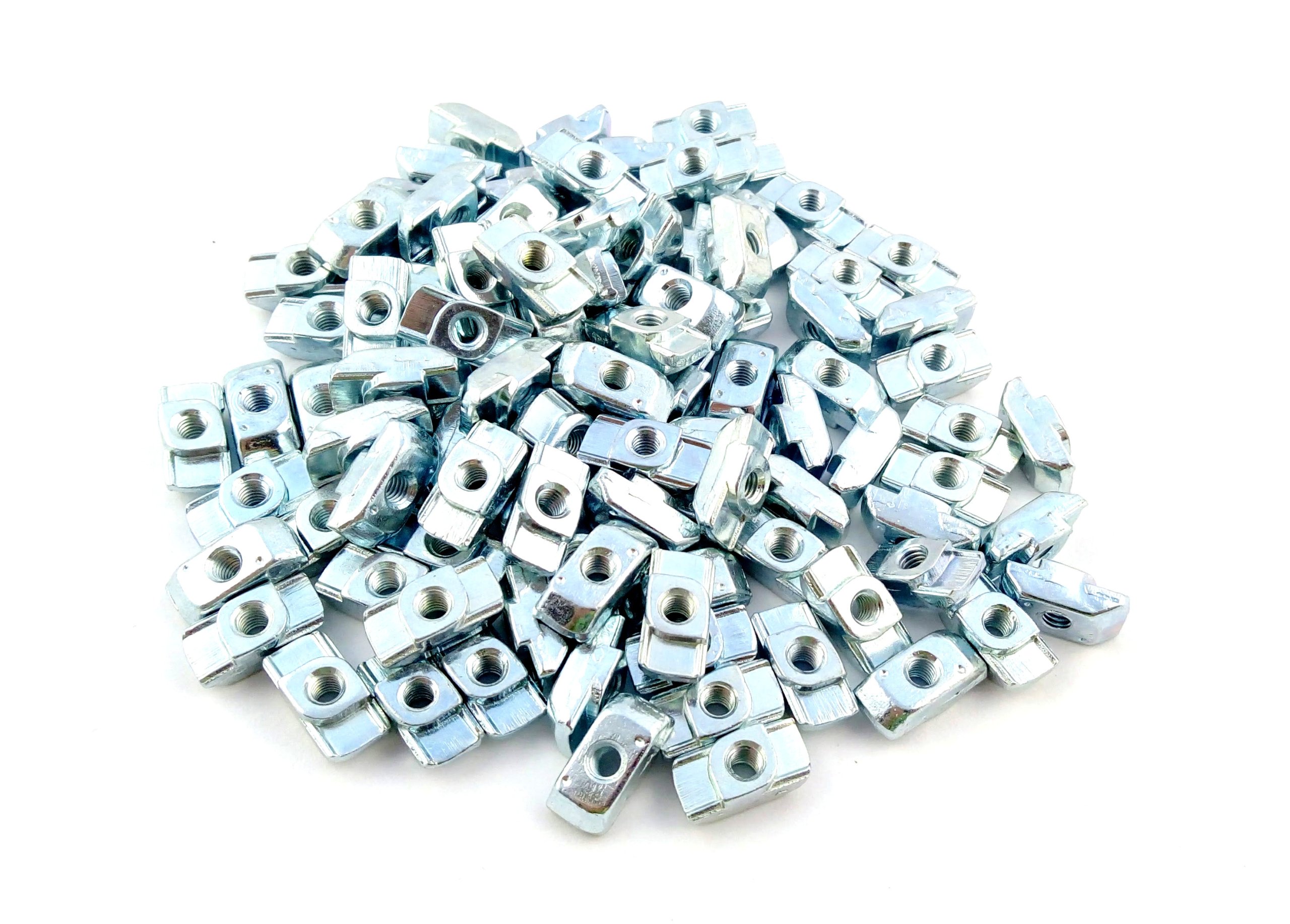 100 x kladívková matice M5 drážka 8 mm x 100 kusů