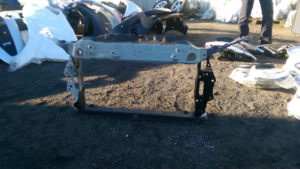 Lexus IS 2006-2013 wzmocnienie czołowe pas przedni