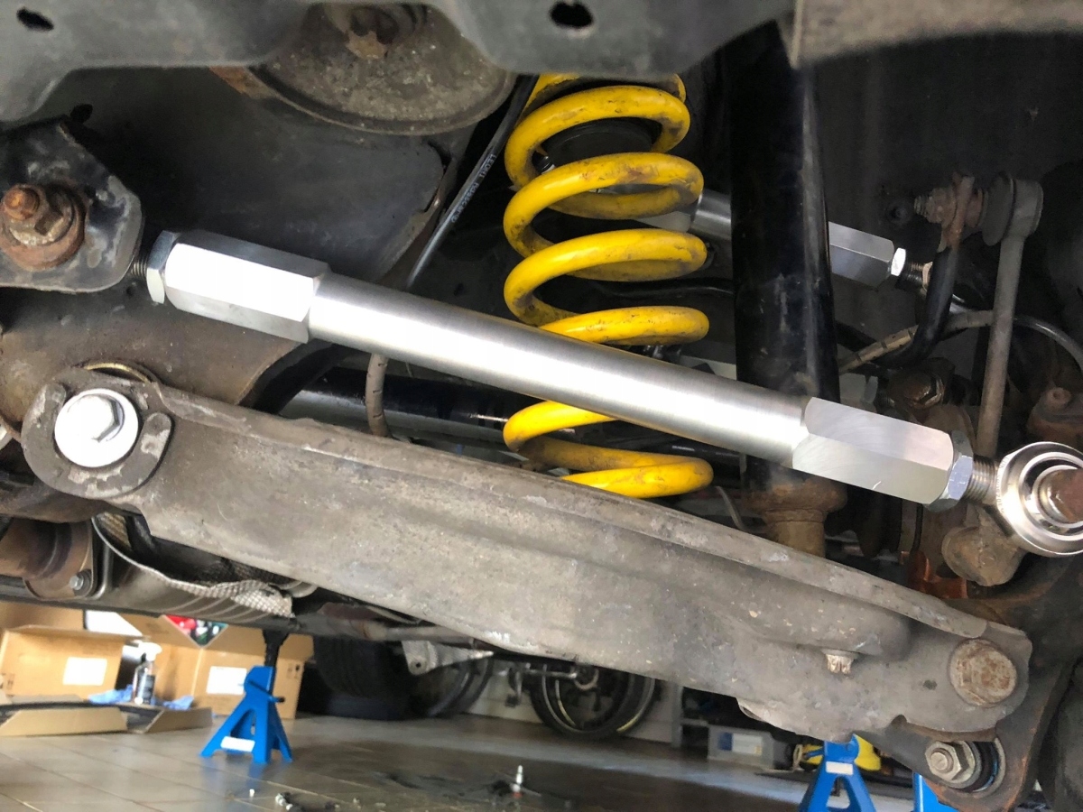 REGULOWANE WAHACZE TYLNE BMW E82 E90 E92 E93 M3 Weight with packaging 8 kg