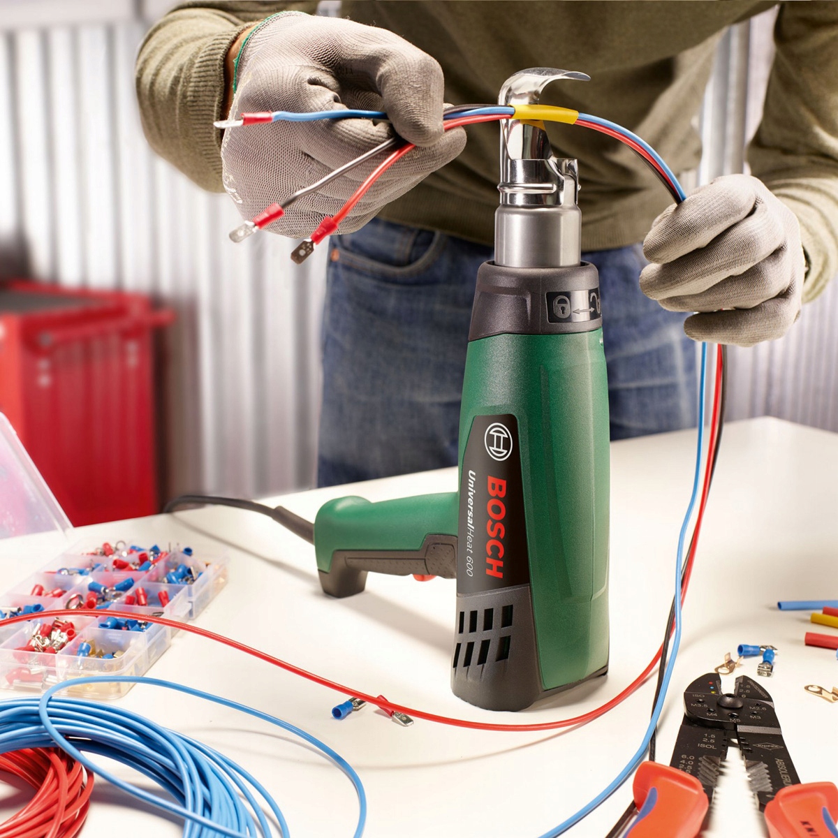 BOSCH UniversalHeat 600 opalarka 1800W 50-600°C Moc 1800 W