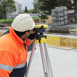 Niwelator optyczny Leica NA320 [Statyw + łata] SET Przeznaczenie na zewnatrz