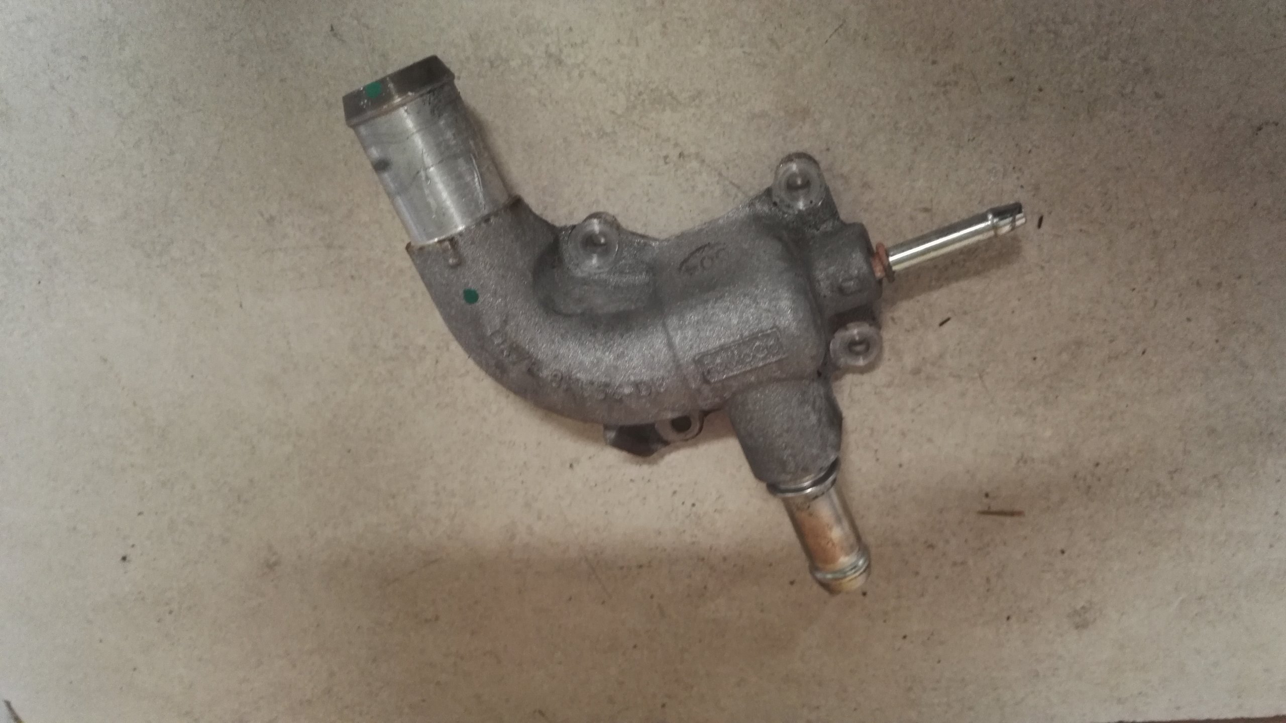 FORD MONDEO MK5 2.0 HYBRID ПАТРУБОК DS7E-8K556-DB