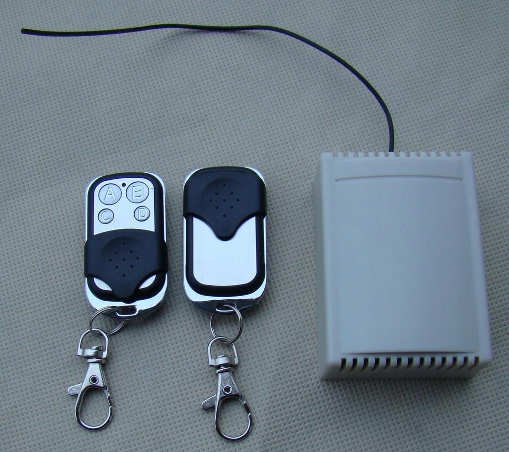 ZDALNE STEROWANIE 4 KANAŁY 24V 2 PILOTY RADIOLINIA EAN (GTIN) 5900512313467