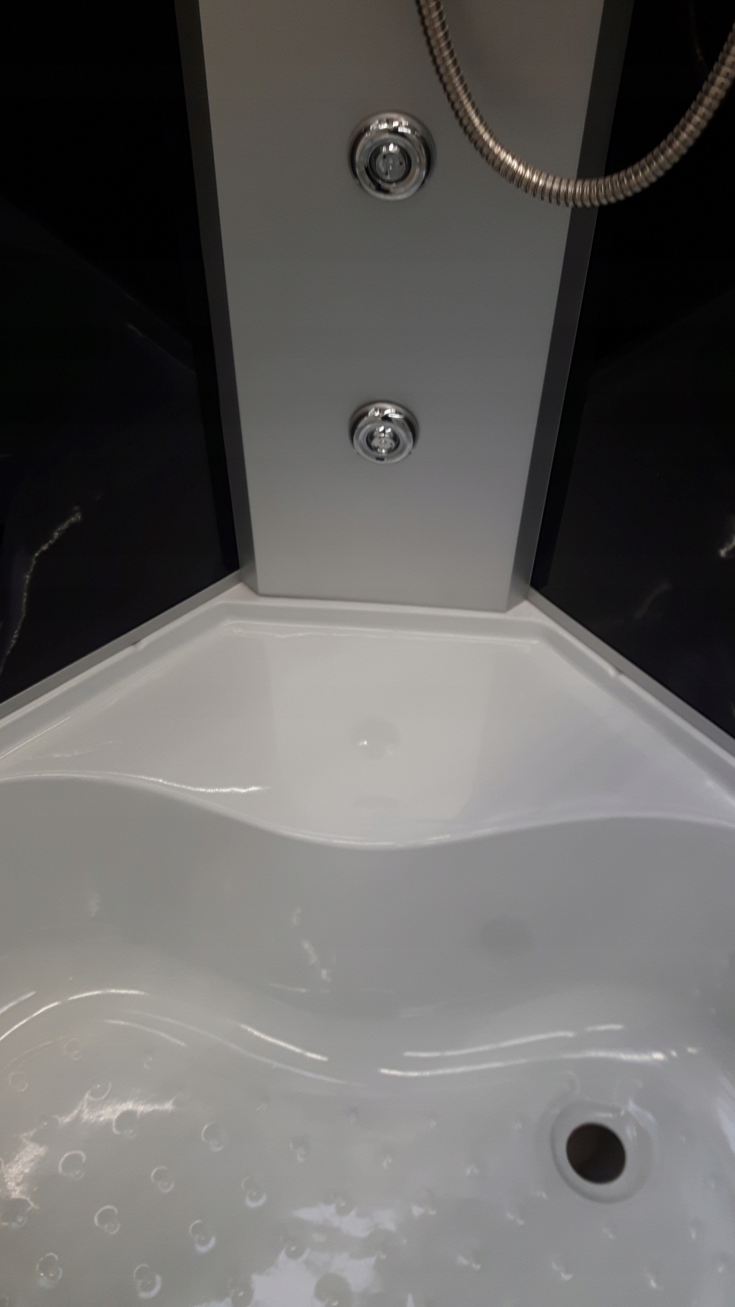 KABINA PRYSZNICOWA Z HYDROMASAŻEM 90X90 Marka Kerra