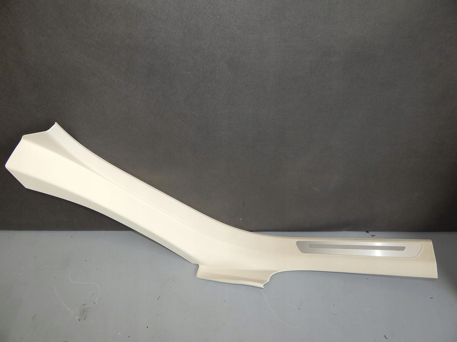 AUDI A8 L Blende Abdeckung DER SCHWELLE heck LED 4H4864607K