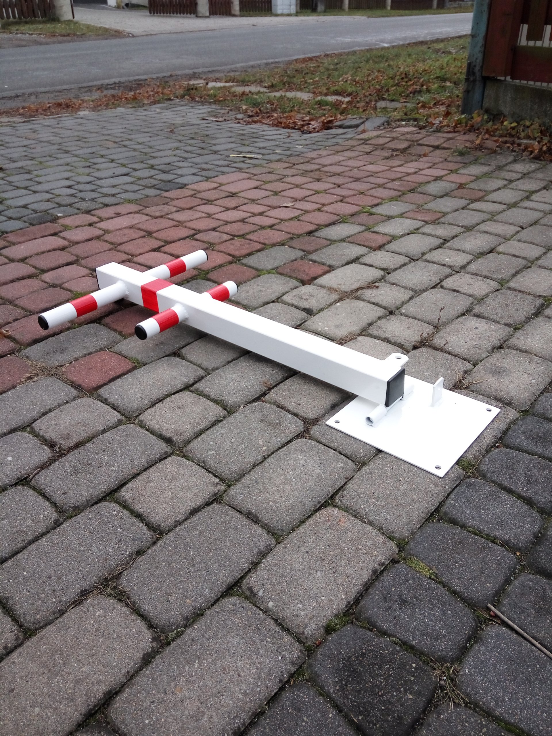 SŁUPEK PARKINGOWY SKŁADANY BLOKADA SKŁADANA ZAPORA Marka inna