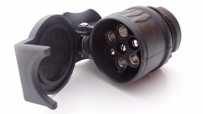 PRZEJŚCIÓWKA ADAPTER 13 NA 7 NIEMCY - POLSKA 13/7 samochód przyczep wtyczka Marka Amio