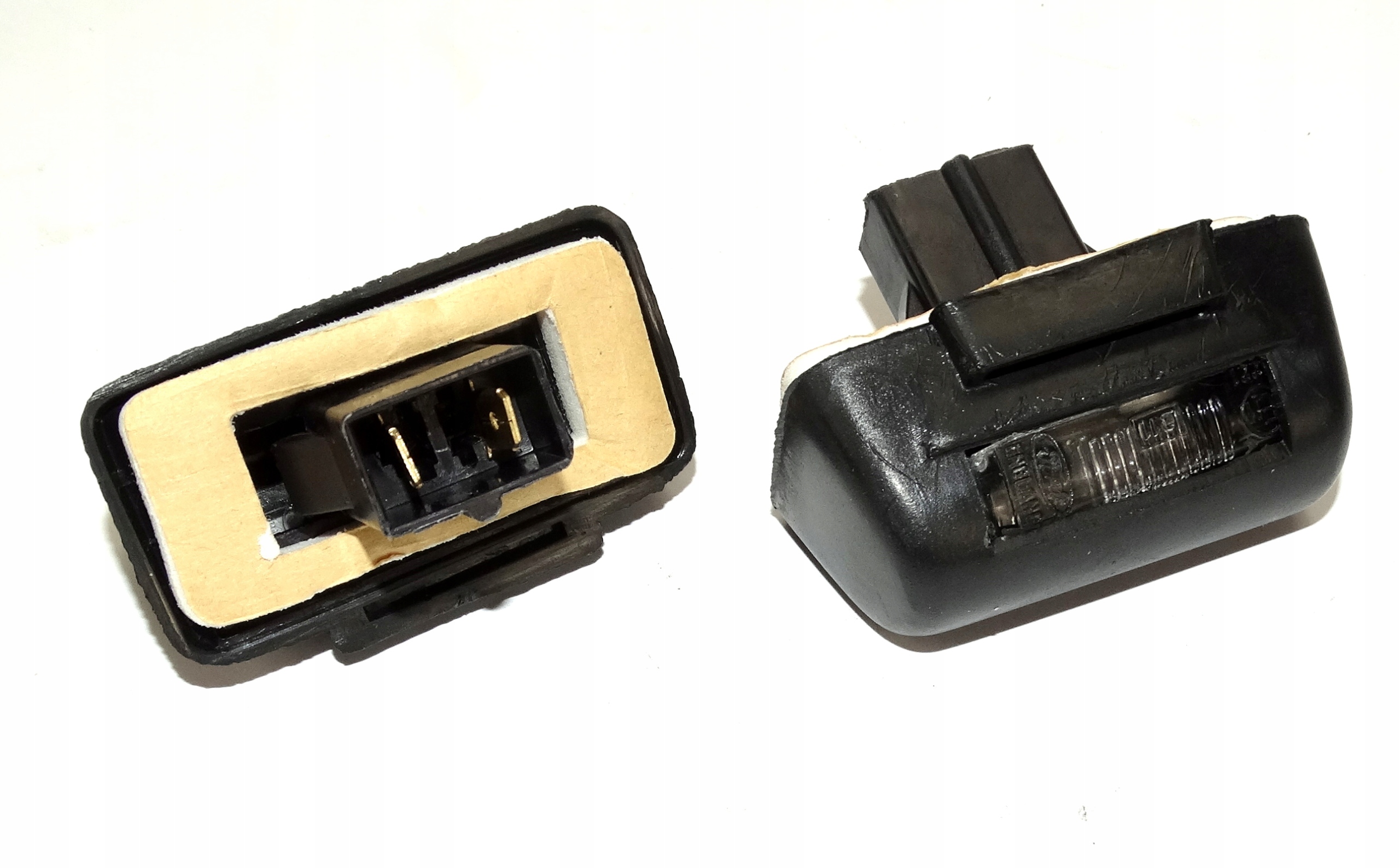 

Lampka Tablicy Rejestracyjnej Ford Transit Connect