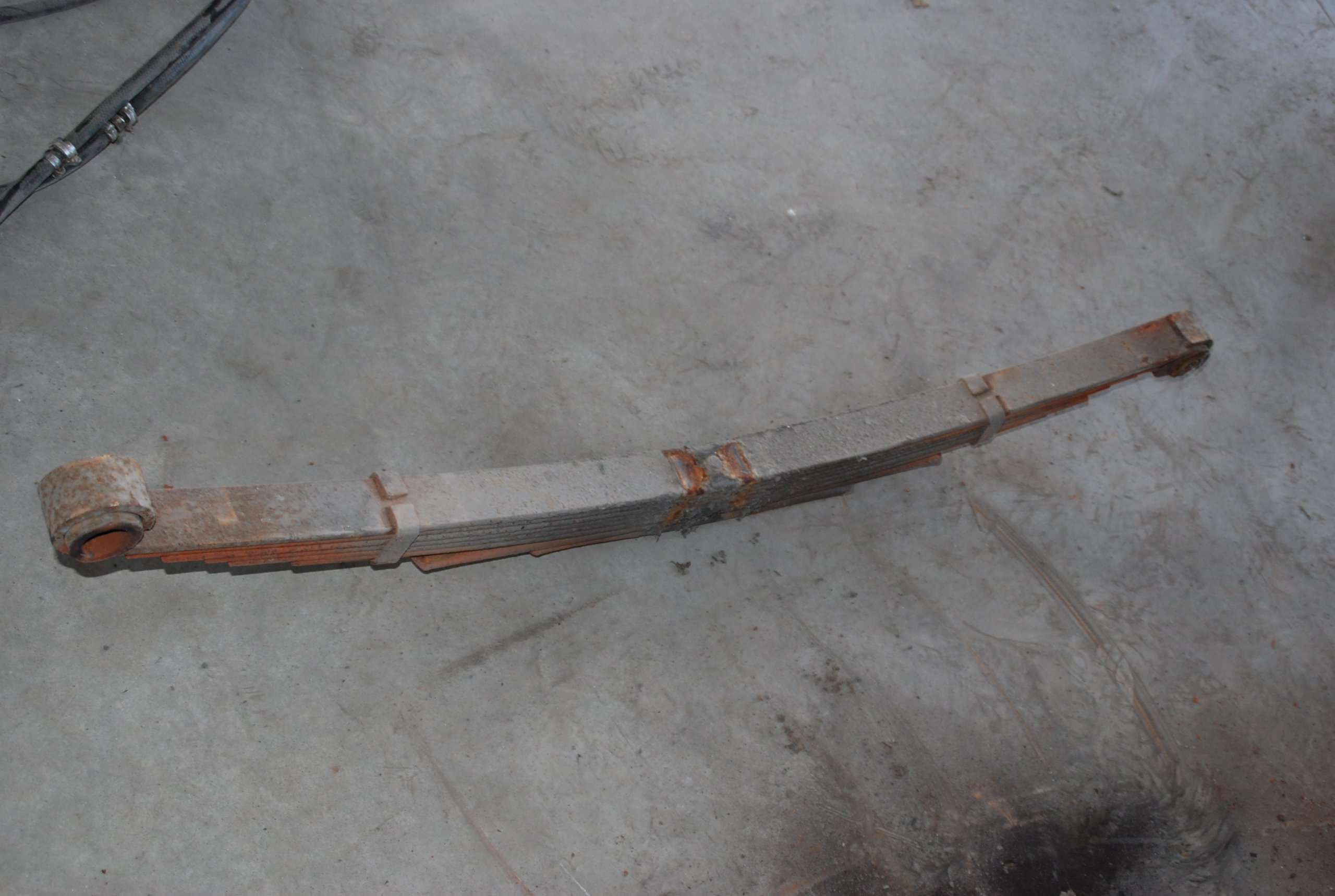 IVECO DAILY 06-11 35C12 RESOR TYŁ TYLNY 8 PIÓROWY Typ samochodu Samochody dostawcze