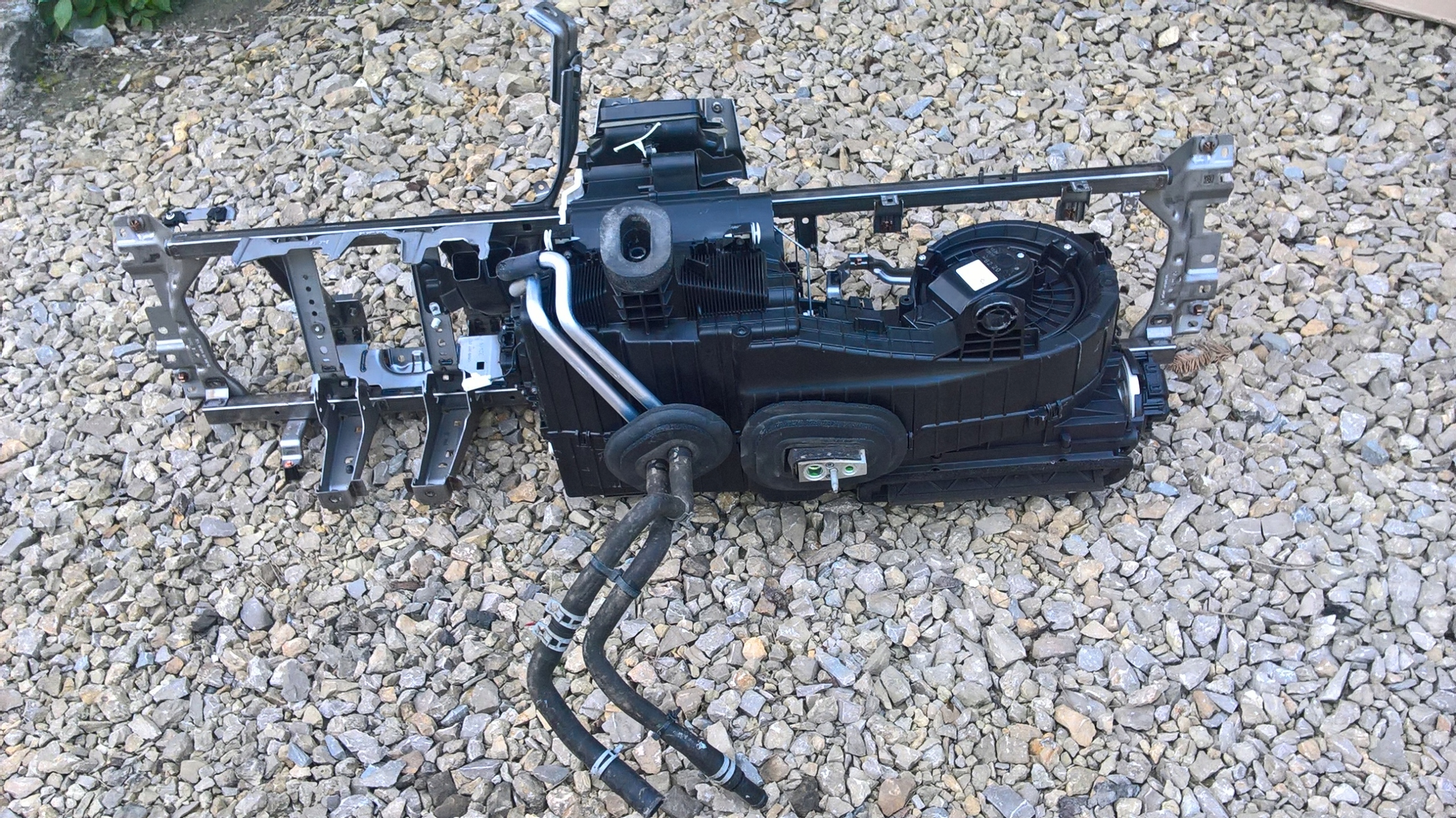 ОБОГРЕВАТЕЛЬ FORD MONDEO MK5 1.5 B-160KM