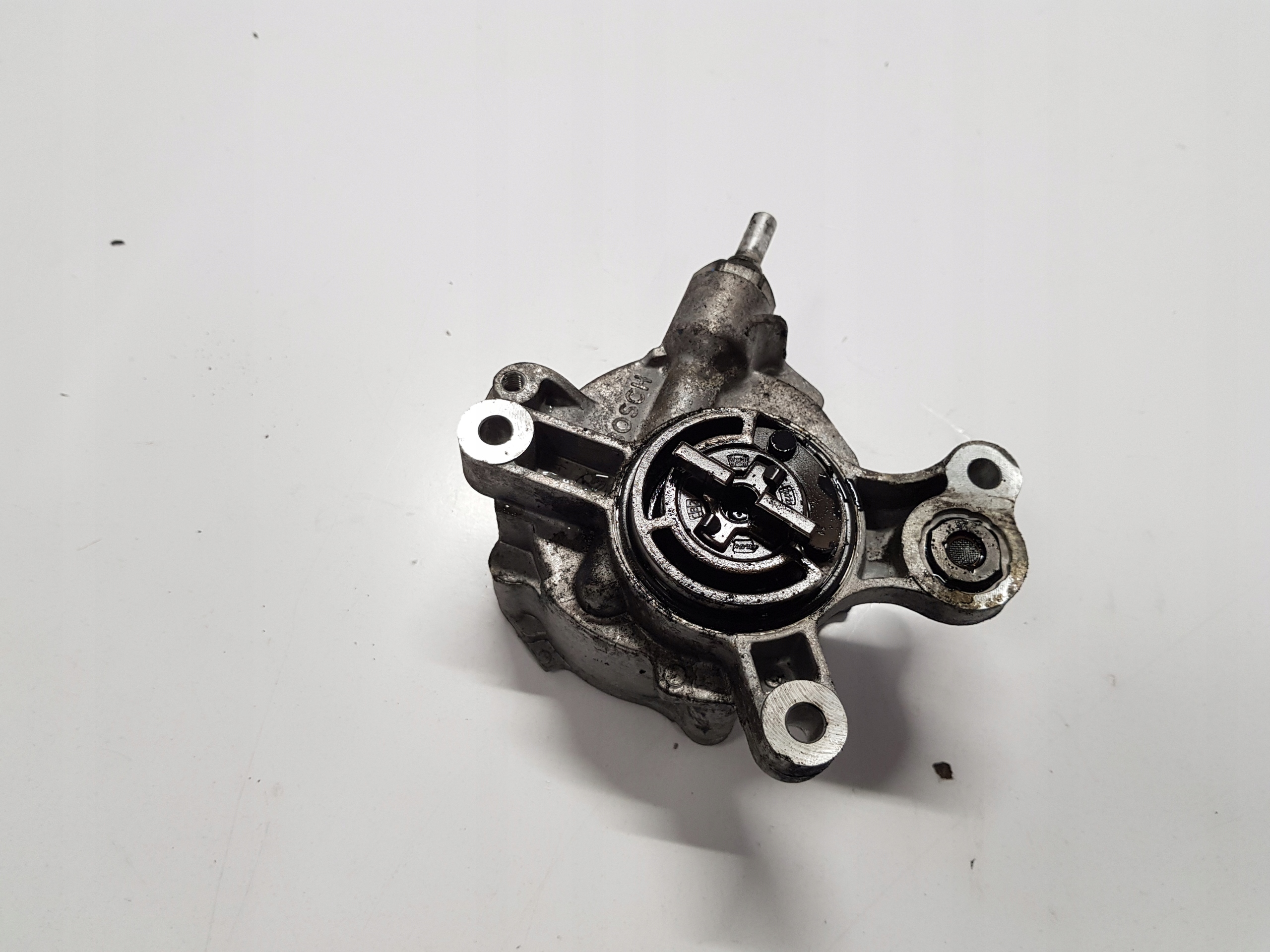 D165-1C2 - CITROEN C5 III насос VACUM 2.0 HDI D1651C2