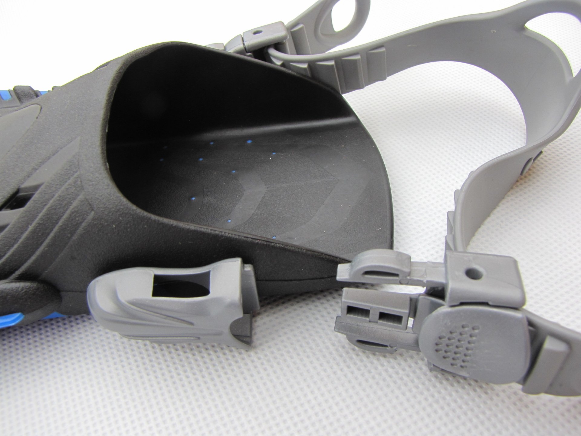 Płetwy regulowane dla dzieci BOUNTY junior 32/37 Marka Aqua-Speed