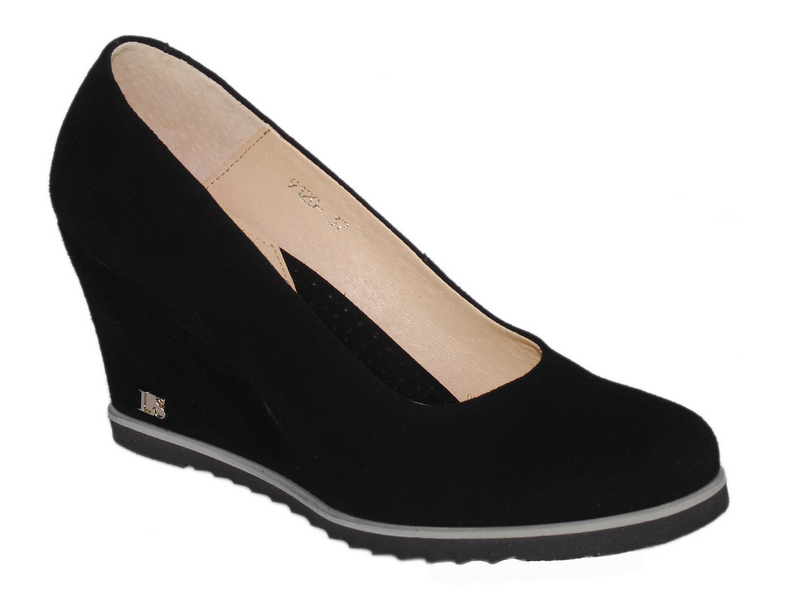 

Libero 9120 czółenka koturny czarny zamsz 38