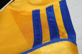 KOSZULKA ADIDAS JUNIOR V33810 TABE11 JSY r. 120 cm EAN (GTIN) 4050947677809