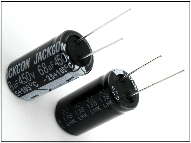 

Kondensator 68uF / 450V 18x32mm 105*C Jackcon Lhk