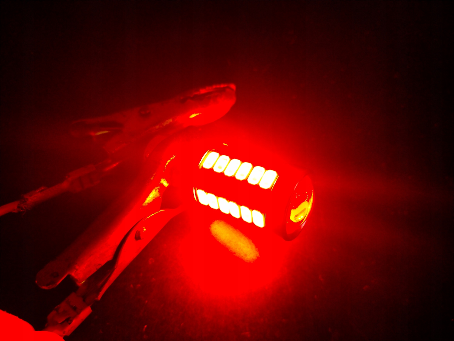 LED ŻARÓWKA P21W/5W BAY15D ŚWIATŁO STOPU CZERWONA Producent Inny