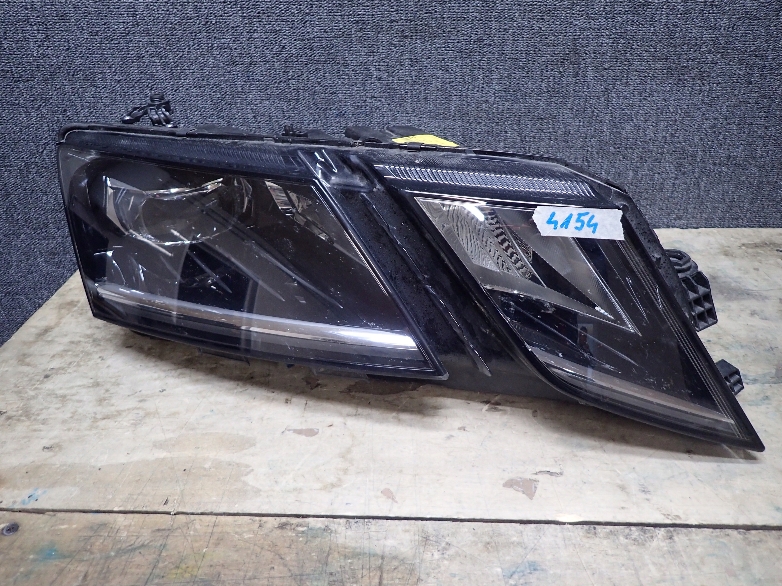 LIGHT FRONT RIGHT SKODA OCTAVIA III 3 LIFT FULL LE