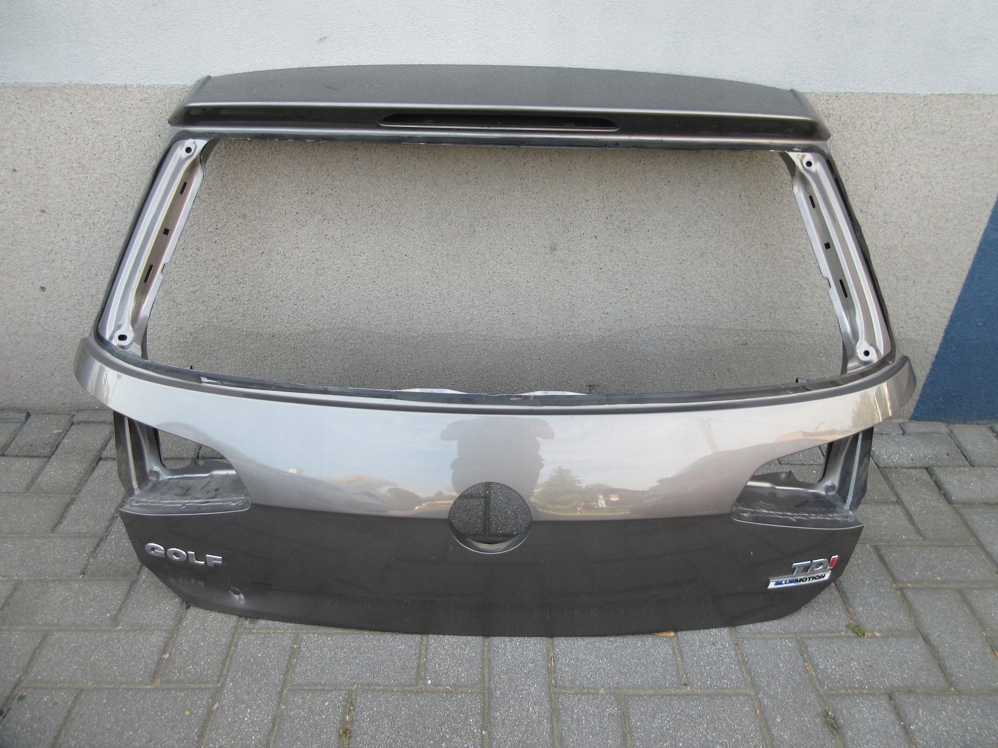 VW GOLF 7 HB кришка tylg6827025aa
