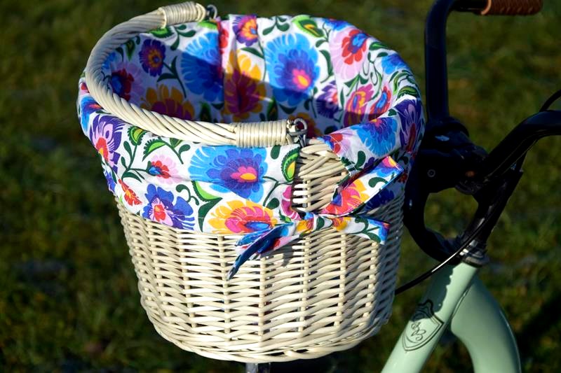 Prútený košík na BIKE klipsy BIELA ​​+ podšívka Značka Wiklinowe Cuda