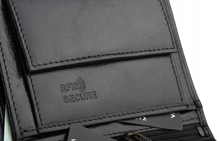 PORTFEL MĘSKI SKÓRZANY Betlewski czarny duży skóra RFID pudełko na prezent Wzór dominujący bez wzoru