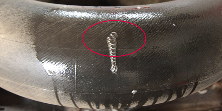 PŁYN DO LOKALIZACJI PRZEBIĆ OPONY TECH CHEK 946ml Pojemność opakowania 946 ml