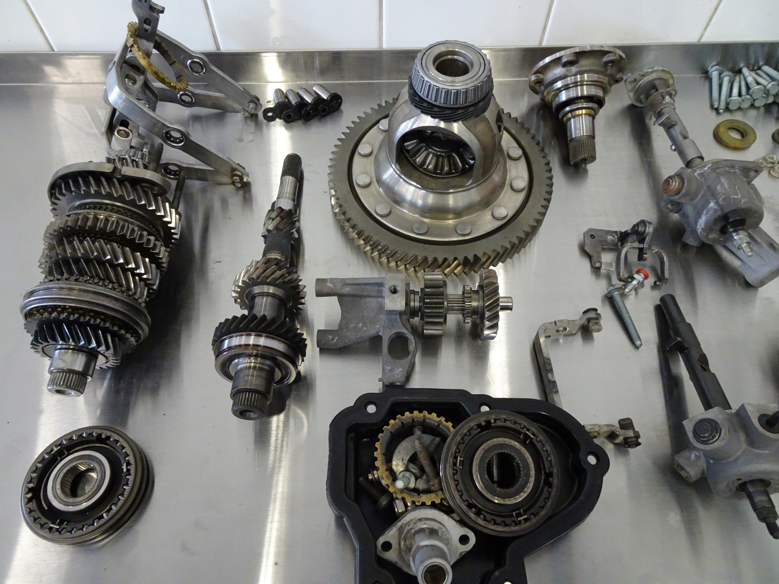 Dźwignia widelca sprzęgła 30531-0W800 dla NISSAN Navara D22