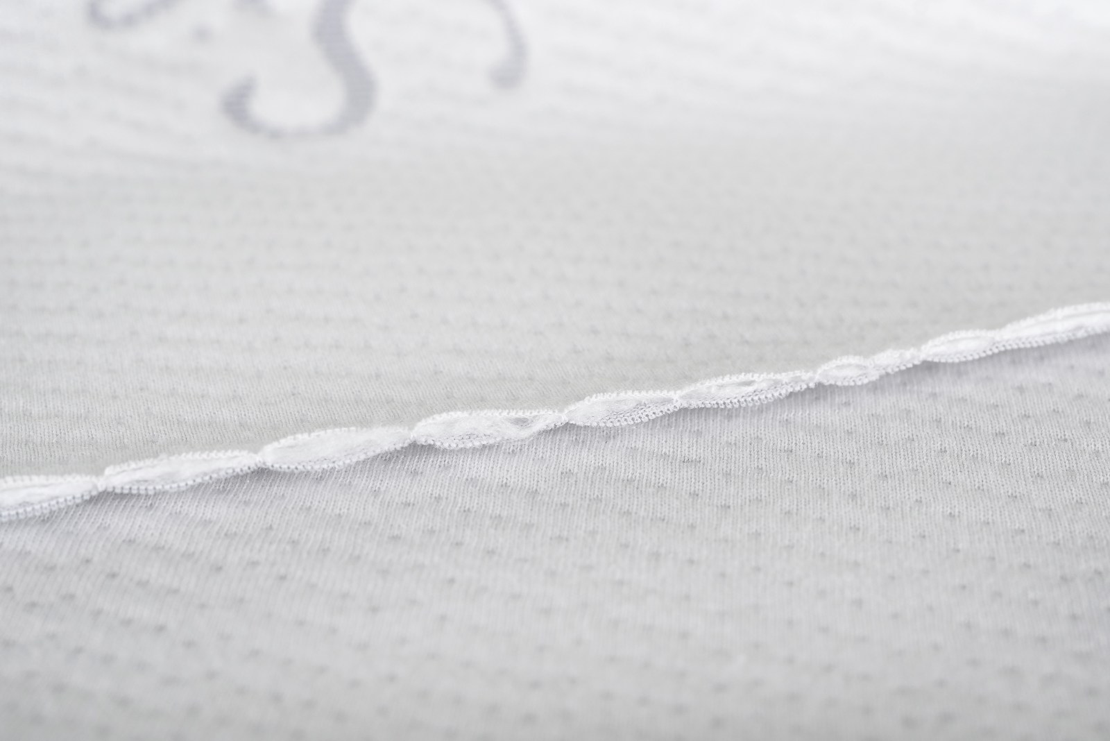 PODUSZKA Z ŁUSKĄ GRYKI JONY SREBRA 50X50 ATEST Długość 50 cm