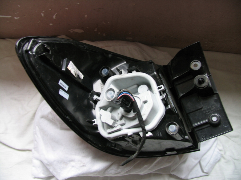 фонарь правый крыла renault CAPTUR