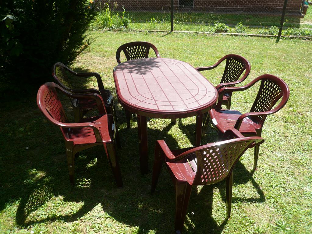 BORDOWY MOCNY ZESTAW 6+1 DUŻY STÓŁ KRZESŁA PLASTIK Kod producenta 661