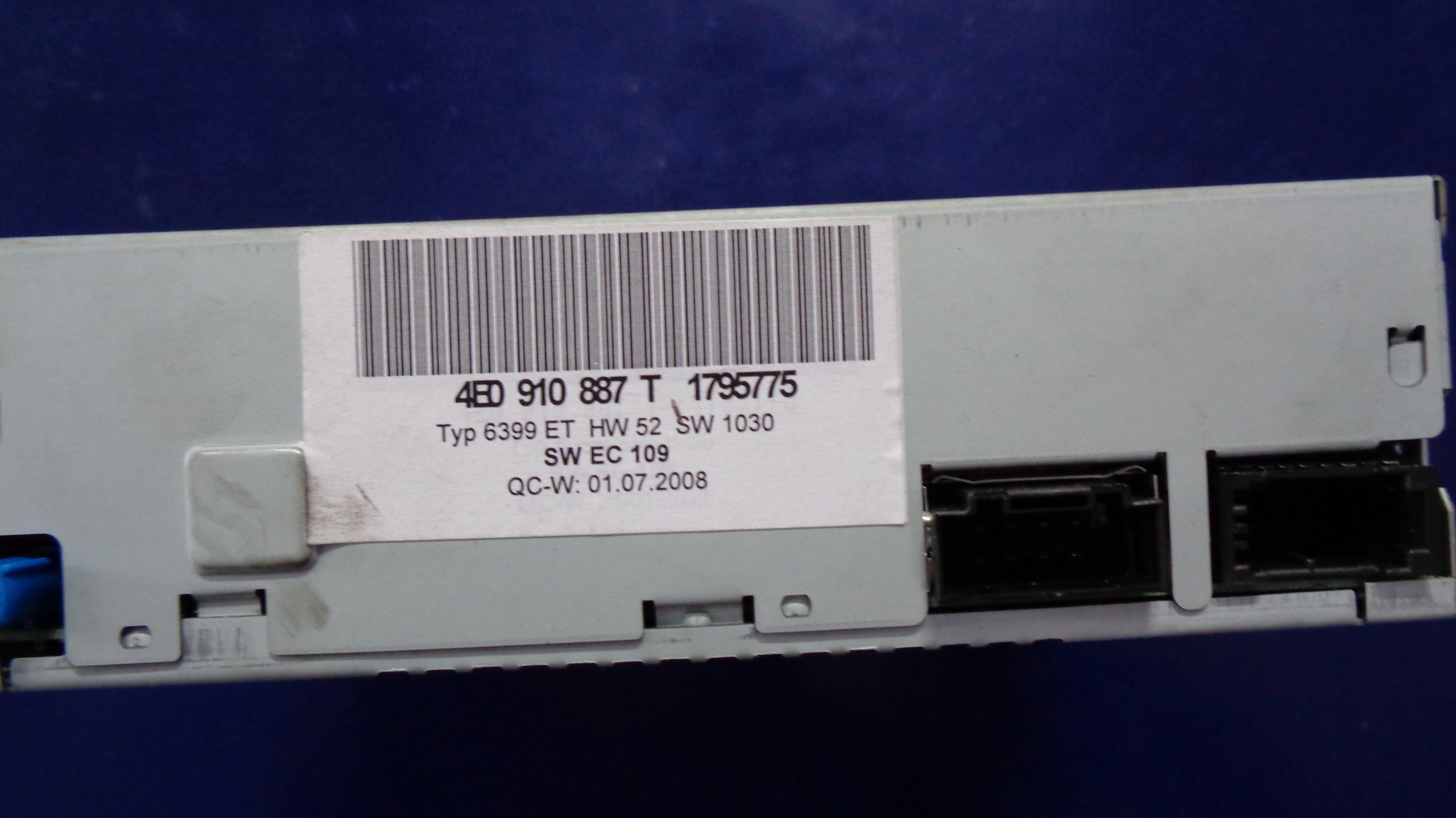 čtečka navigace DVD 4E0910887T kryt AUDI A6 C6