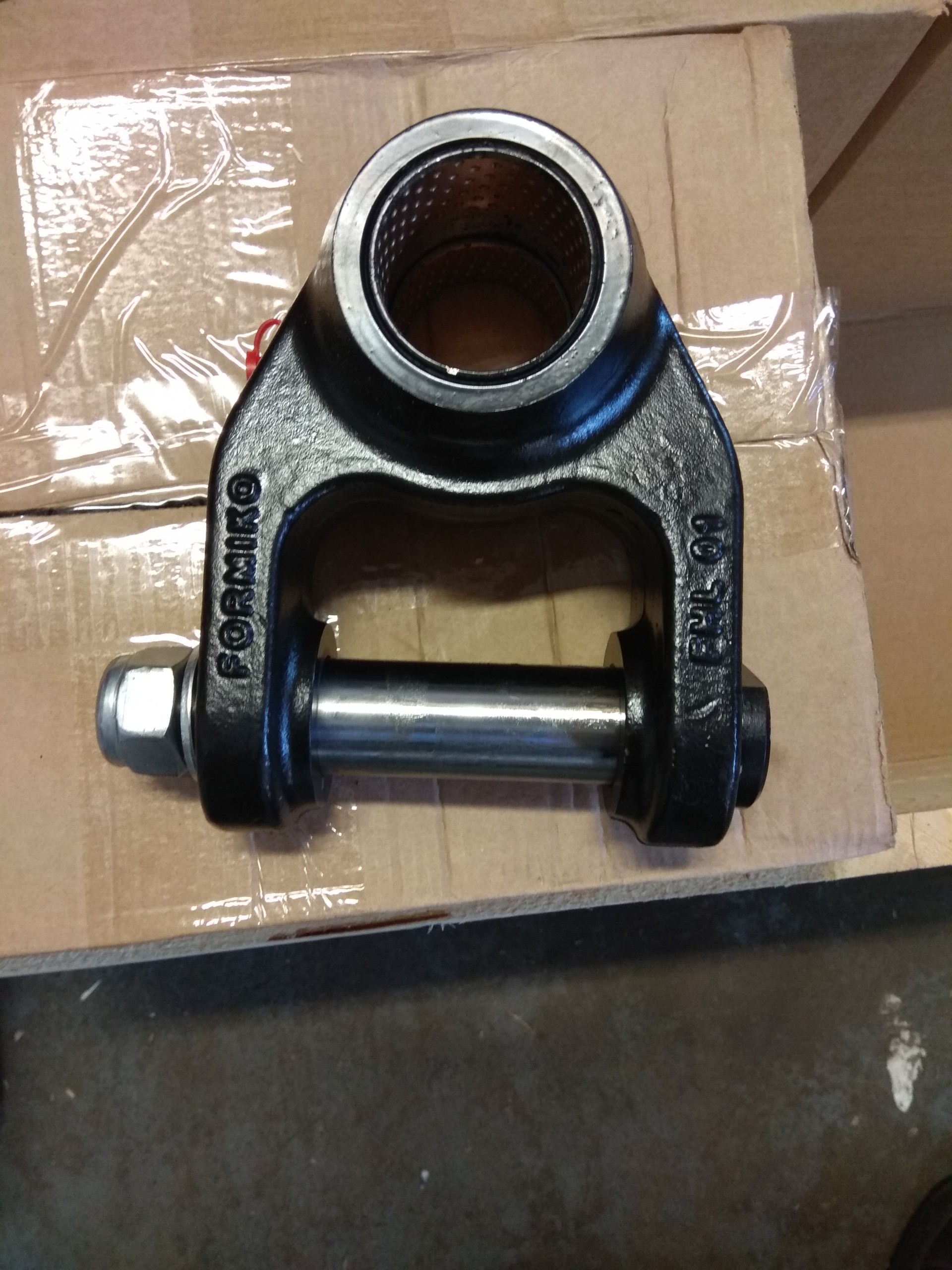 Łącznik/zawiesie do Rotator, Obrotnica 4,5T, 5,5T Producent części Formiko