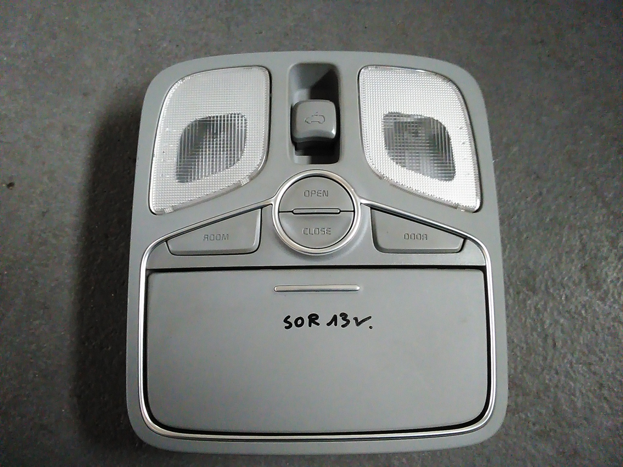 KIA SORENTO II РЕСТАЙЛІНГ 12- ЖАРІВКА КАБІНИ OSWIETLENIE