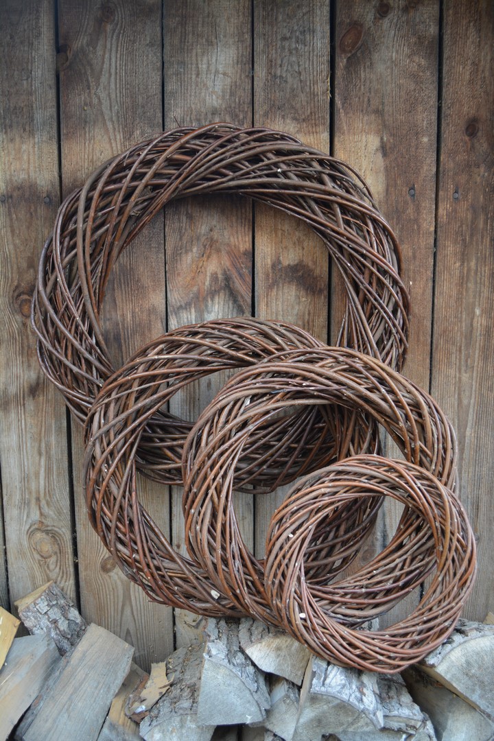 WIANEK WIKLINOWY CIEMNA WIKLINA ŚREDNICA 20 CM Marka inna