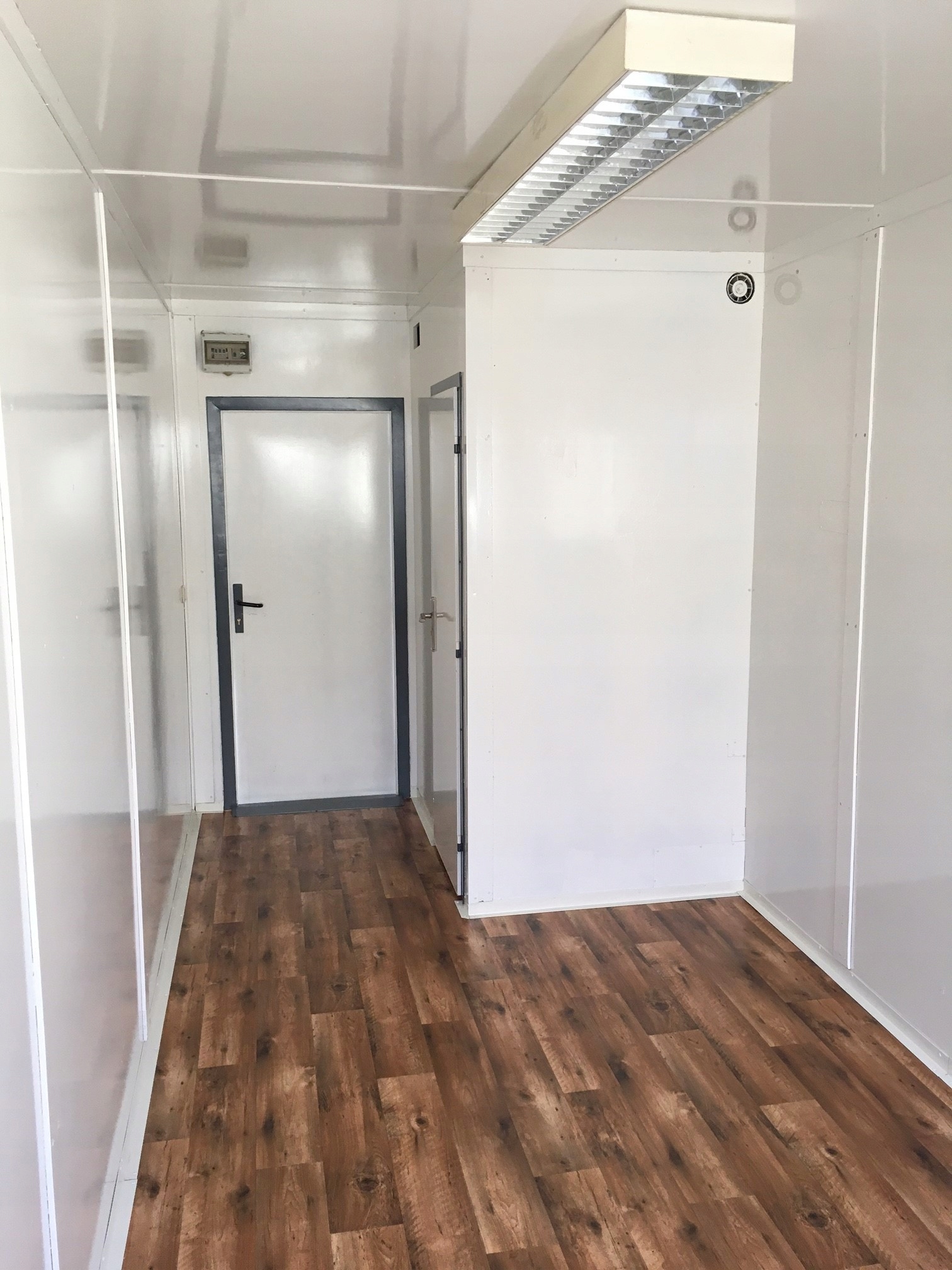 WYNAJMĘ KONTENER BIUROWY / MIESZKALNY – Z WC Rodzaj biurowy