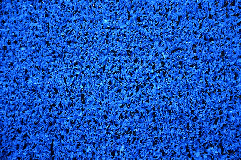 Голубой искусственный цвет балкона весны травы 70КС100 голубой