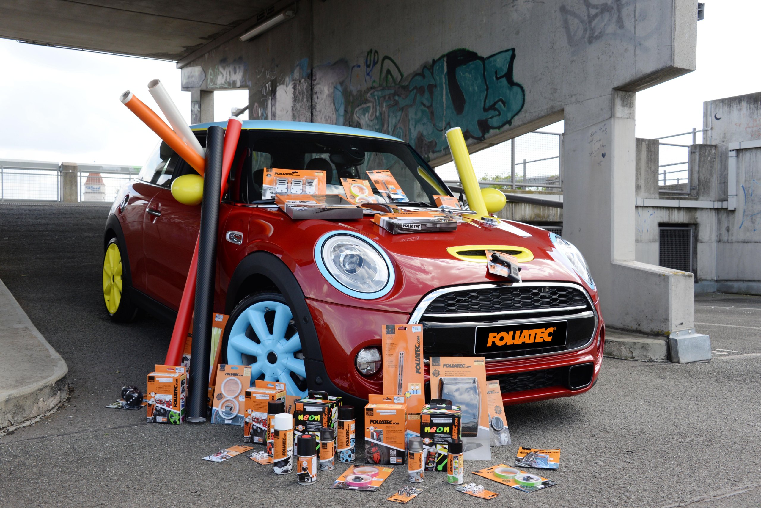 Lakier farba do zaciskow hamulcowych czer Foliatec Weight with packaging 1 kg