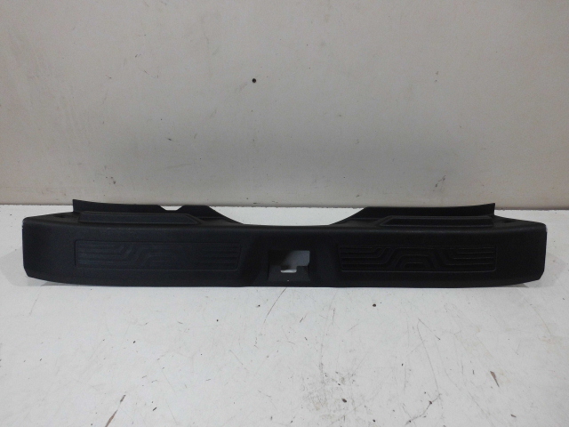 KADJAR ЗАЩИТНАЯ НАКЛАДКА ДЛЯ ЗАДНЕГО РЕМНЯ ПЛАСТИК